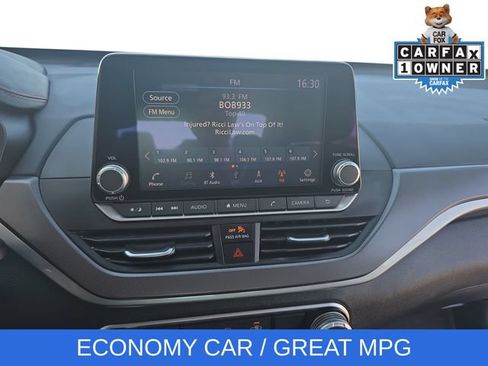Used 2023 Nissan Altima 2.5 SR FWD image 9