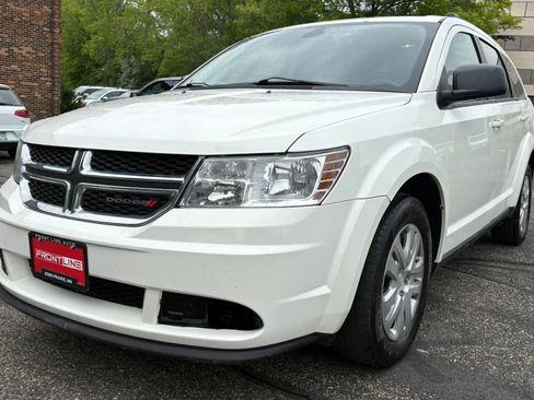 Used 2020 Dodge Journey SE FWD image 15