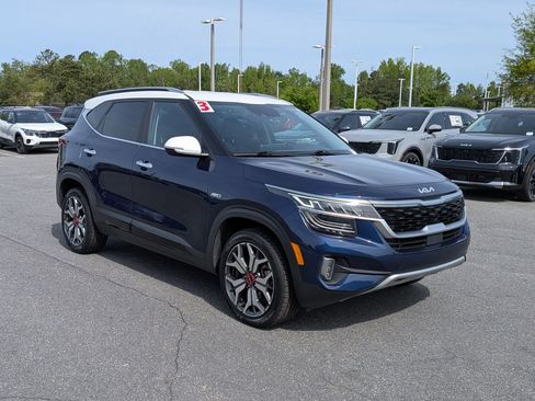 Used 2023 Kia Seltos SX image 1