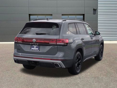 New 2026 Volkswagen Atlas Peak Edition AWD/4WD image 7