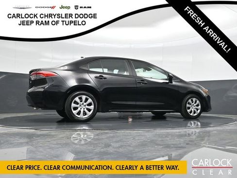 Used 2024 Toyota Corolla LE image 34