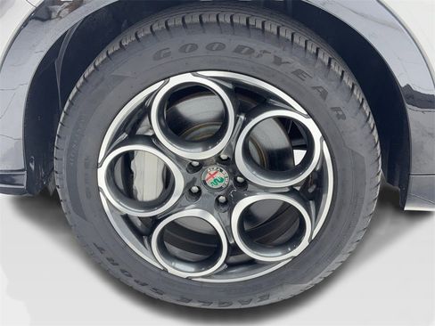 Used 2024 Alfa Romeo Tonale Ti w/ Active Assist Package image 50