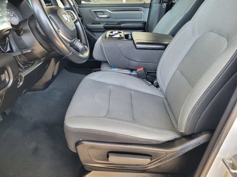 Used 2022 RAM 1500 Big Horn AWD/4WD image 10