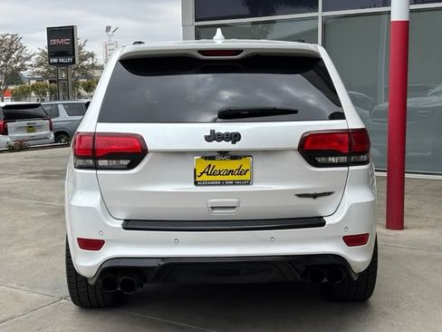 Used 2018 Jeep Grand Cherokee Trackhawk AWD/4WD image 5