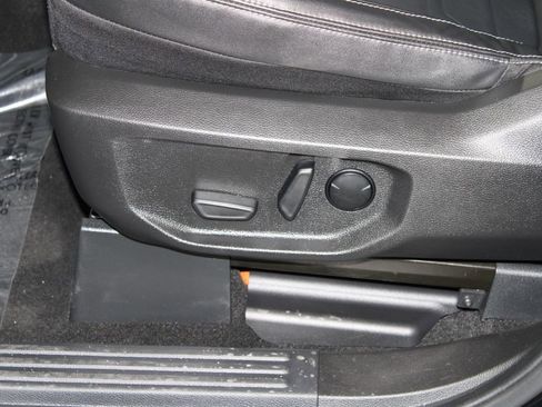 Used 2024 Ford Ranger Lariat w/ FX4 Off-Road Package image 22