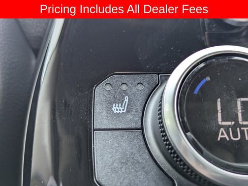 Used 2023 Toyota Highlander XLE FWD image 26