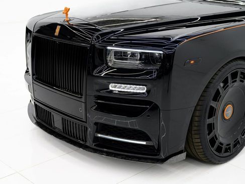 Used 2024 Rolls-Royce Phantom Sedan w/ The Phantom Package RWD image 12