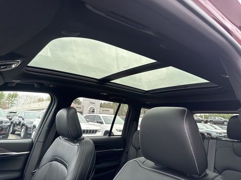 New 2026 Jeep Grand Cherokee Limited image 17