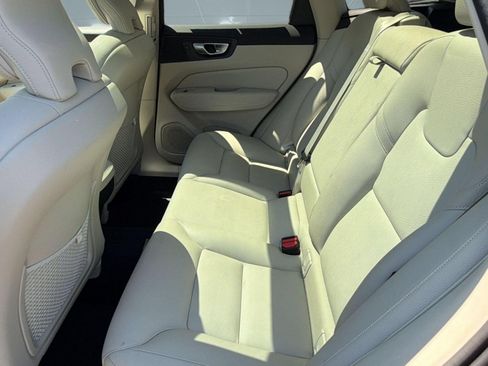 Used 2024 Volvo XC60 B5 Plus w/ Protection Package Premier AWD/4WD image 20