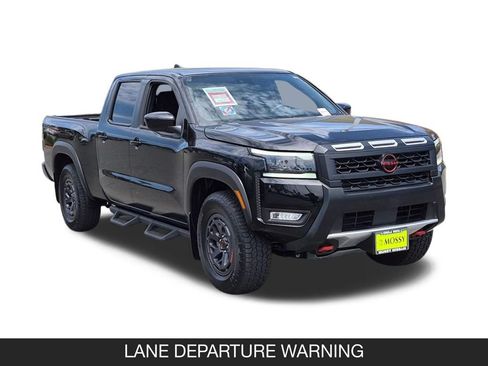 Used 2026 Nissan Frontier PRO-4X w/ Tow Package AWD/4WD image 2