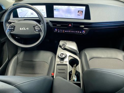 Certified 2024 Kia EV6 Light RWD image 31