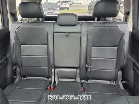 Used 2021 Volkswagen Tiguan SE FWD image 12