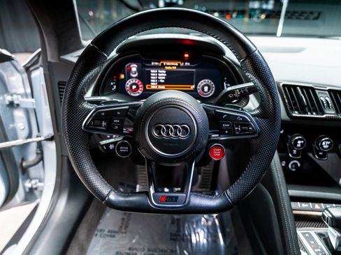 Used 2018 Audi R8 V10 w/ Premium Package image 54