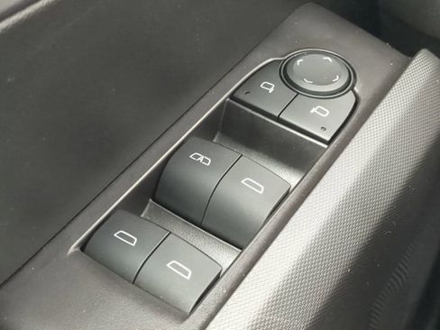 Used 2024 Chevrolet Colorado LT w/ LT Convenience Package image 22