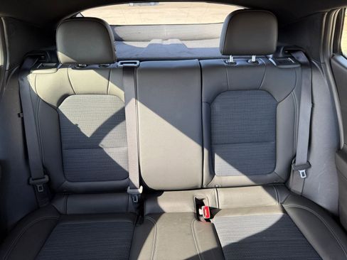 Used 2025 Buick Envista Preferred image 36