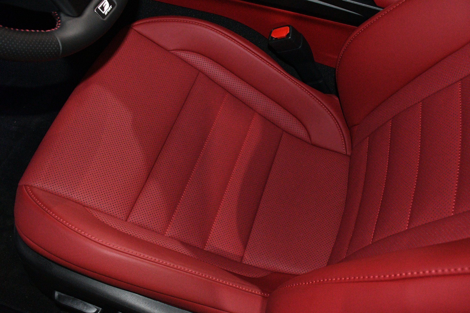 Used 2025 Lexus IS 350 F Sport RWD image 11
