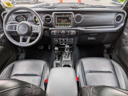 Used 2023 Jeep Wrangler Unlimited Sahara w/ Cold Weather Group image 21