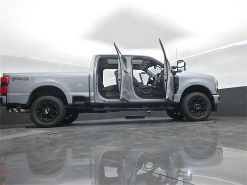 New 2026 Ford F350 Lariat w/ Black Appearance Package image 76