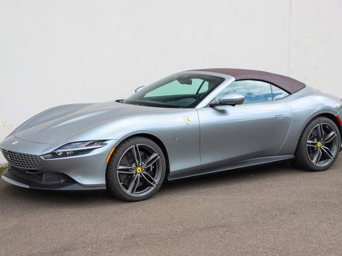 Certified 2024 Ferrari Roma Spider RWD image 19