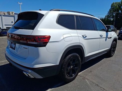 New 2026 Volkswagen Atlas Peak Edition AWD/4WD image 4
