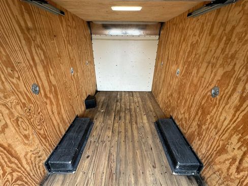 Used 2018 Chevrolet Express 3500 w/ Driver Convenience Package RWD image 11
