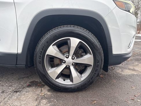 Certified 2020 Jeep Cherokee Limited image 33