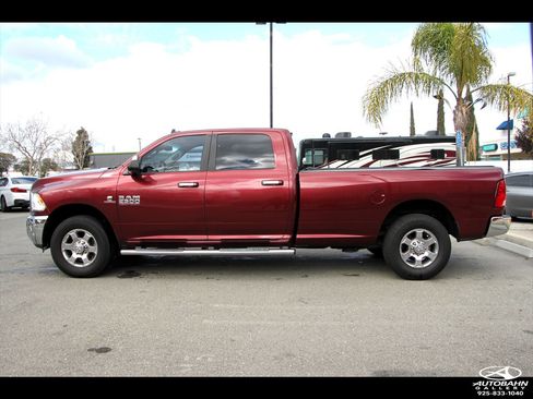 Used 2017 RAM 2500 SLT w/ Luxury Group image 5