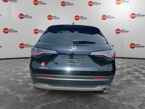 Used 2025 Honda HR-V Sport image 4