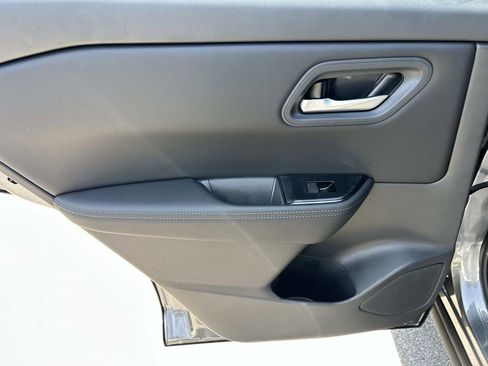 New 2026 Nissan Rogue SV FWD image 21