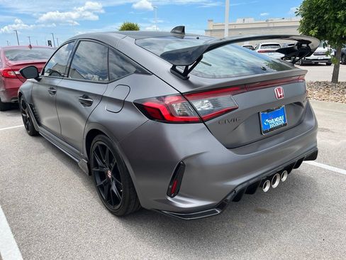 Used 2023 Honda Civic Type R image 2