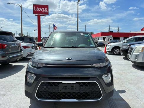Used 2020 Kia Soul LX image 1