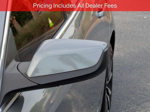 Used 2025 Chevrolet Malibu RS FWD image 12