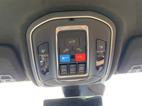 New 2026 Jeep Grand Cherokee Summit w/ Obsidian Package AWD/4WD image 20