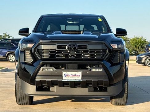Used 2024 Toyota Tacoma TRD Sport w/ TRD Sport Upgrade Package AWD/4WD image 2