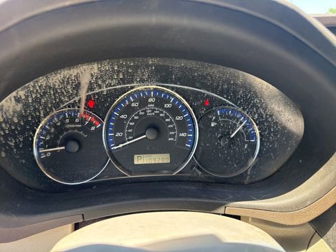 Used 2010 Subaru Forester 2.5X Limited AWD/4WD image 11