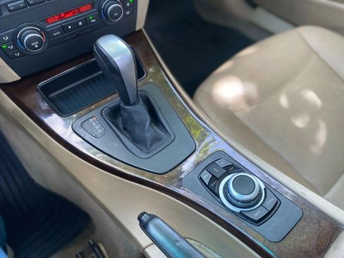 Used 2011 BMW 328i Sedan RWD image 19