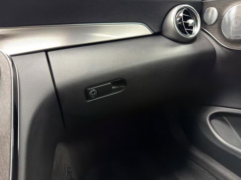 Used 2019 Mercedes-Benz C 300 4MATIC Coupe image 24