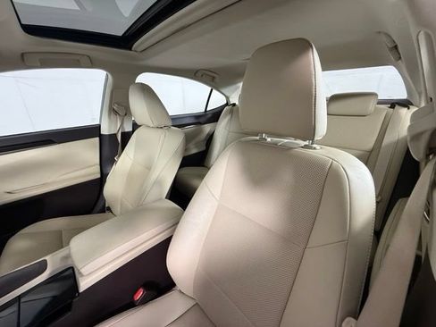 Used 2018 Lexus ES 350 w/ Premier Package FWD image 15