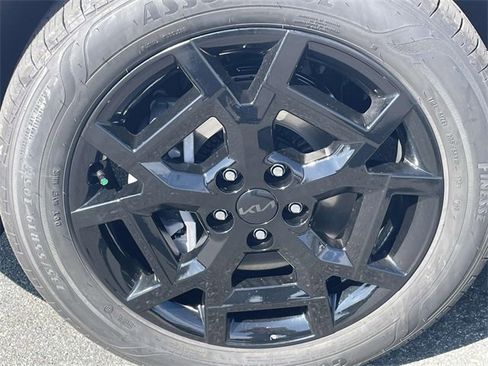 New 2026 Kia Carnival SX w/ SX Dark Edition Package image 9