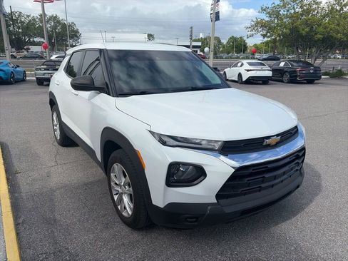 Used 2021 Chevrolet TrailBlazer LS image 1
