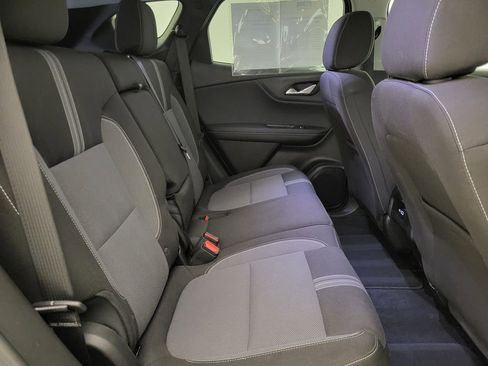 Used 2025 Chevrolet Blazer LT AWD/4WD image 38