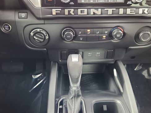 New 2025 Nissan Frontier SV image 20