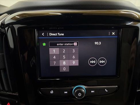 Used 2023 Chevrolet Traverse LS AWD/4WD image 46