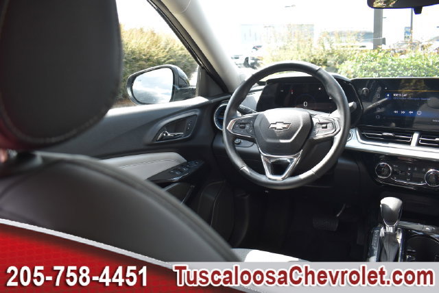 Certified 2024 Chevrolet Trax LT w/ Driver Confidence Package FWD image 23