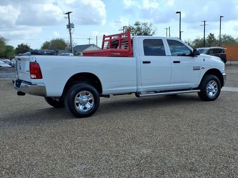 Used 2018 RAM 2500 Tradesman w/ Chrome Appearance Group image 4