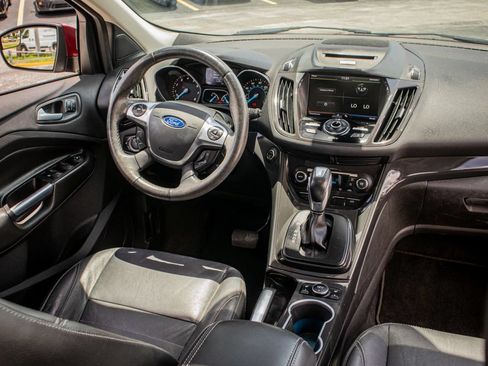 Used 2014 Ford Escape Titanium FWD image 18