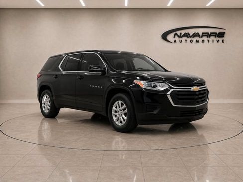 Used 2021 Chevrolet Traverse LS FWD image 8