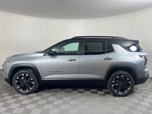 New 2026 Chevrolet Equinox RS w/ Convenience Package III AWD/4WD image 10