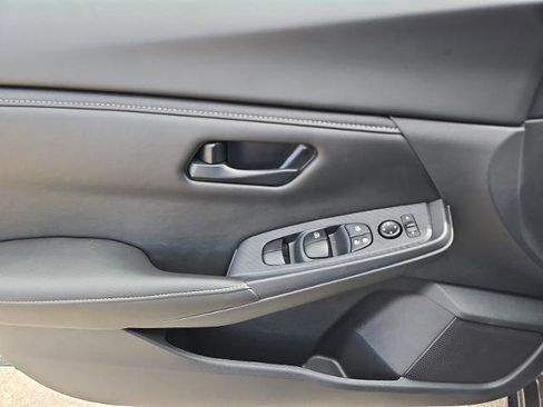 Certified 2025 Nissan Sentra S image 23