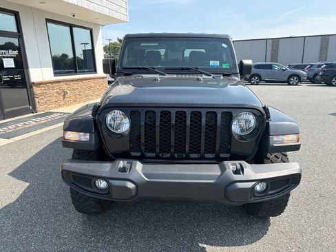 Used 2022 Jeep Gladiator Sport AWD/4WD image 12